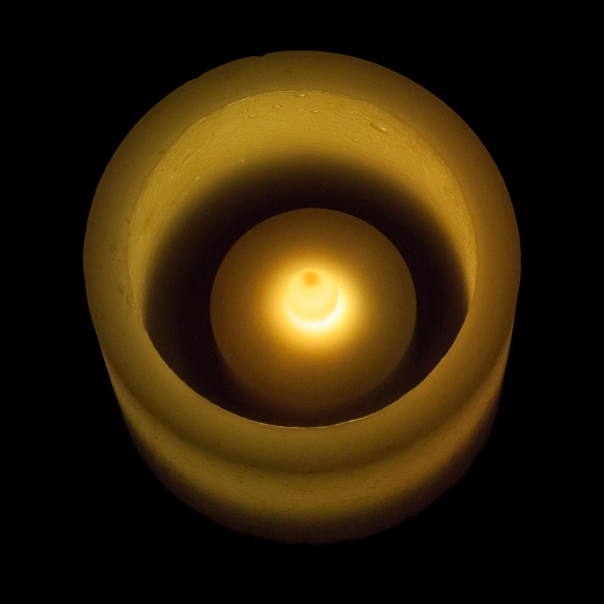 8x5 Ivory Round LED Extra Large Flameless Pillar Candles 6 8x5 Ivory Round LED Extra Large Flameless Pillar Candles - Image 6